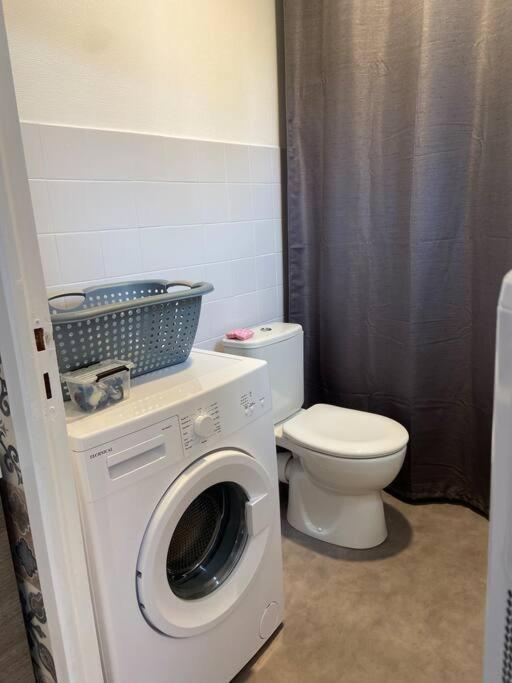 Le Saint-Amour Appartement Classe 2 Etoiles Ngoại thất bức ảnh