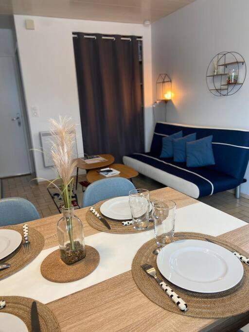 Le Saint-Amour Appartement Classe 2 Etoiles Ngoại thất bức ảnh