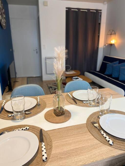 Le Saint-Amour Appartement Classe 2 Etoiles Ngoại thất bức ảnh