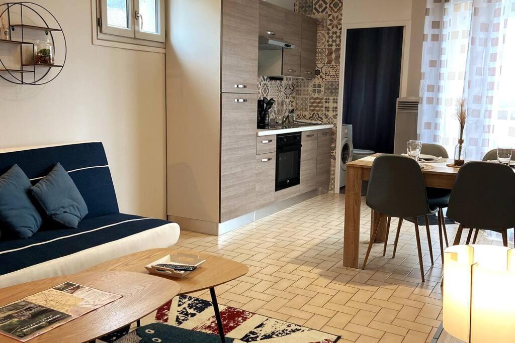 Le Saint-Amour Appartement Classe 2 Etoiles Ngoại thất bức ảnh